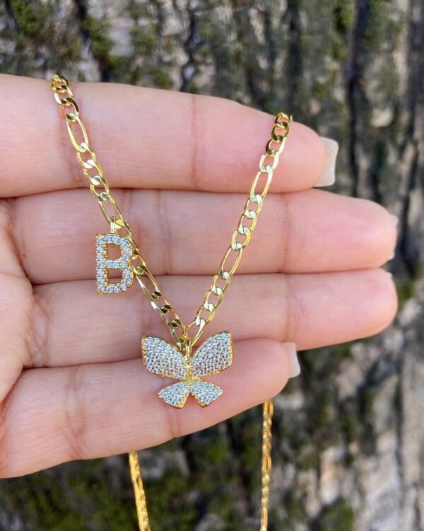 Collar personalizado C3 mariposa con inicial (de la A -Z)