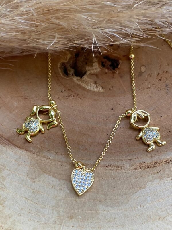 Collar C1 con tres dijes