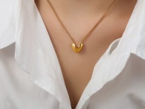 COLLAR DORADO CORAZON LISO