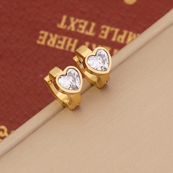 HUGGIE DORADO CIRCONIA CORAZON