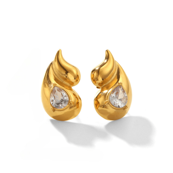 Aretes dorados doble gota con circonia