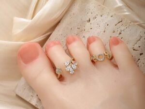 Anillo dorado para pie círculos circonias chapados en oro de 14k
