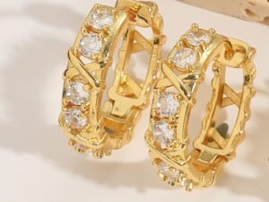Argollas doradas X con circonias chapados en oro de 14k