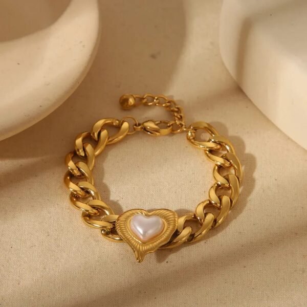 Pulsera dorada corazon nacar de acero inoxidable chapado en oro de 18k