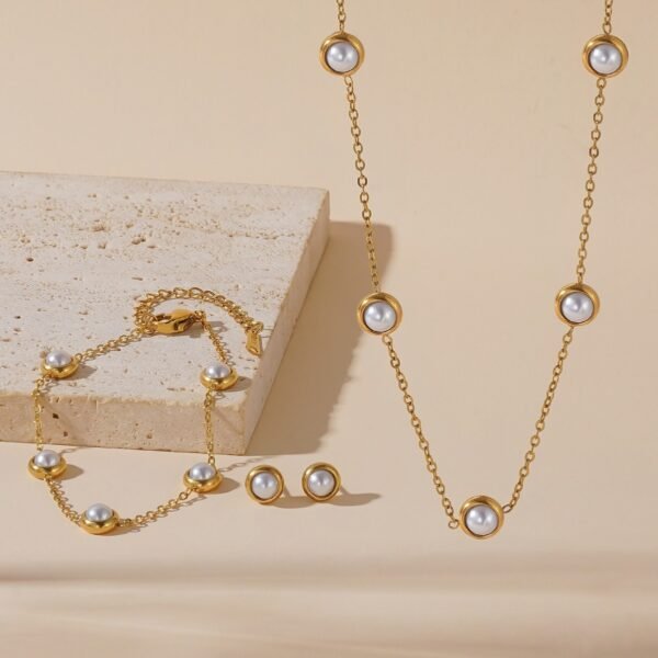 Set dorado con perlas blancas acero inoxidable chapado en oro 18k