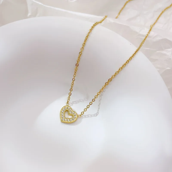 Cadena dorada corazón circonias acero inoxidable chapado en oro