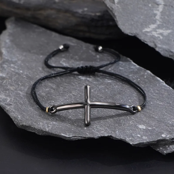 Pulsera negra ajustable hilo chino cruz negra acero inoxidable