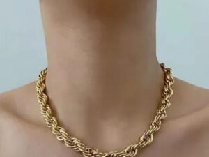 Collar dorado lazo 8mm Acero titinanio chapada de oro de 18k