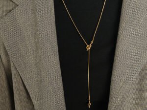 Collar dorado corbatero nudo Acero titanio enchapado