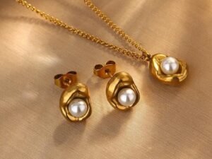 Set dorado collar con perla acero inoxidable chapado en oro18k