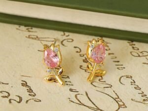 Arete dorado tulipán rosa chapados en oro 18k