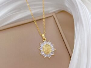 Collar dorado virgen flor Acero titanio