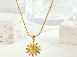 Collar dorado girasol giratorio labrado liso Acero inoxidable chapado en oro 18k
