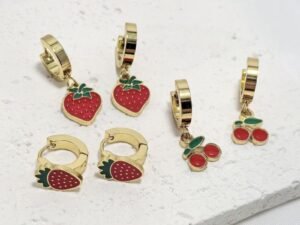 Aretes forma fresa y cereza colgantes