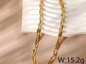 Collar entrelaza estilo snake