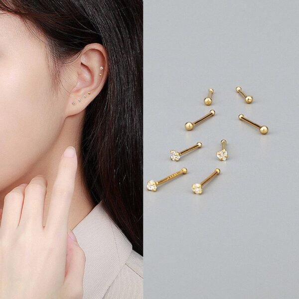 1 par piercing forma corazon dorado