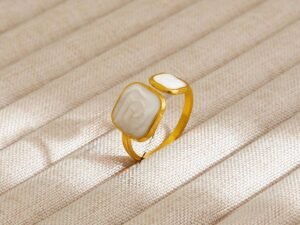 Anillo abierto doble piedra perlada acero inoxidable chapado en oro de 18k