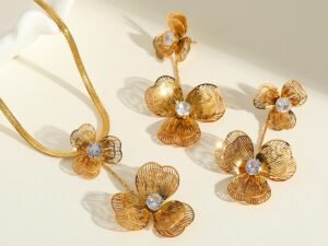 Set doble flor calada zirconia acero inoxidable chapado en oro de  18k