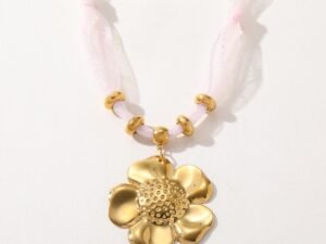 Collar bandana Magnolia Acero inoxidable chapado en oro de 18k