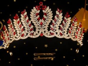 Corona Pluma diamantes rojos fashion