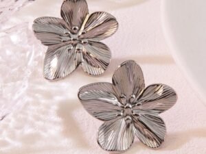 Aretes plateados flor de cerezo acero inoxidable