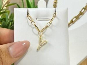 Pulsera personalizada un dije chapado en oro de 18k