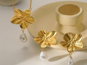 Set flor de cerezo perla acero inoxidable chapado en oro  de 18k