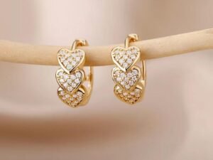 Argolla 1.4cm triple corazón acero inoxidable chapado en oro de 18k