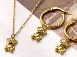 Set dorado collar y argollas oso liso acero inoxidable chapado en oro de 18k
