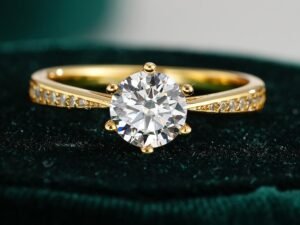 Anillo de compromiso 1ct circonita incrustada 6 garras plata 925 chapado en oro de 18k