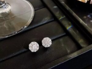 Aretes plateados circonias chapados en oro de 18k