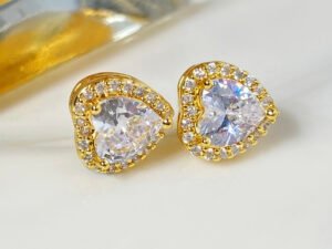 Aretes corazon circonita chapado en oro de 18k
