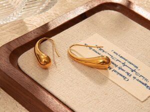 aretes gota larga 2.9cm acero inoxidable chapado en oro de 18k