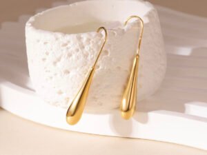 Aretes gota larga acero inoxidable chapado en oro de 18k