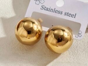 Aretes media esfera grande acero inoxidable chapado en oro de 18k