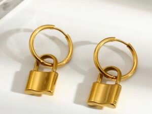 Argolla candado acero inoxidable chapado en oro de 18k