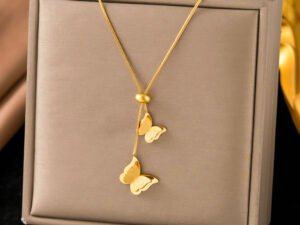Collar cola de ratón mariposas acero inoxidable chapado en oro de 18k