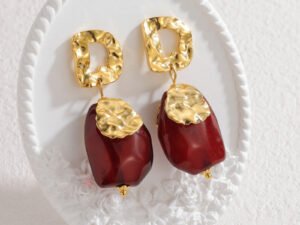 Aretes largos piedra granate