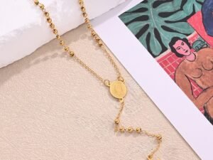 Rosario borlas doradas acero inoxidable chapado en oro de 18k