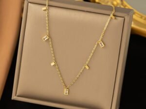 Collar rectángulos colgantes acero inoxidable chapado en oro de 18k