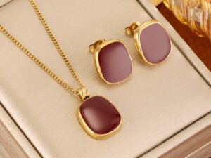 Set granate cuadrado acero inoxidable chapado en oro de 18k