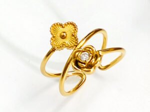 Anillo ajustable doble tipo Van Cleef acero titanio chapado en oro