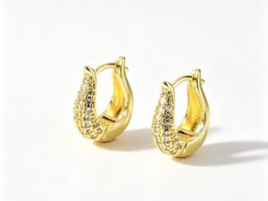 Argolla lisa gordita y circonias acero inoxidable chapado en oro