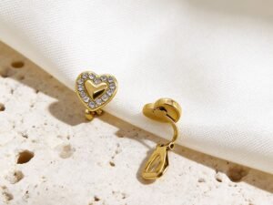 Aretes de presion corazón circonias acero inoxidable chapado en oro