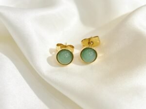 Aretes redondos verde jade acero inoxidable chapado en oro