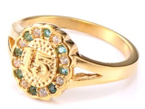 Anillo quinceañera circonias verde y blancas acero inoxidable talla 6